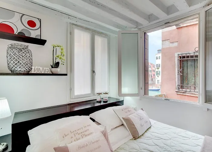 Cannaregio Canal View - Marco Polo By Wonderful Italy